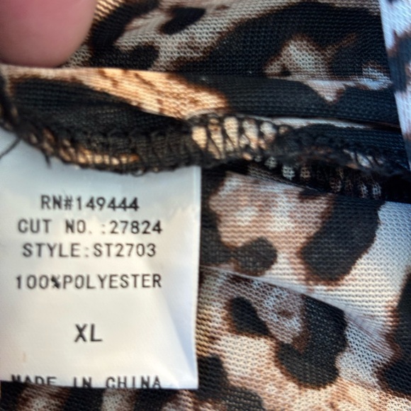 Leopard Print Women's Robe - Picture 7 of 8